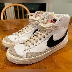 Nike Blazers Mid 77 women’s shoes size 10